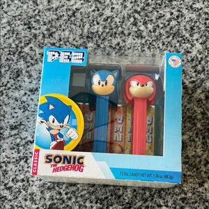 PEZ Sonic the Hedgehog Gift Set Sonic & Knuckles NIB SEGA Collector